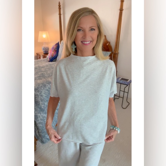 NWT Light Gray 3/4 Sleeve Top and Pants Set-S - Picture 8 of 13